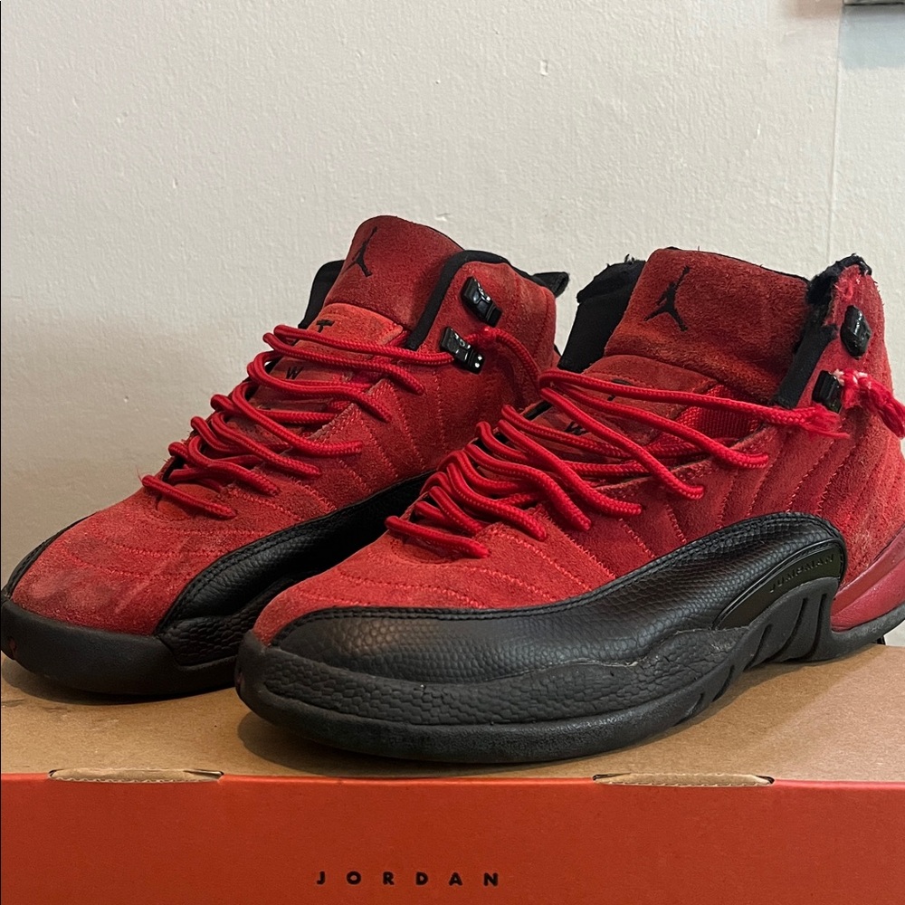 Jordan 12 reverse flu game